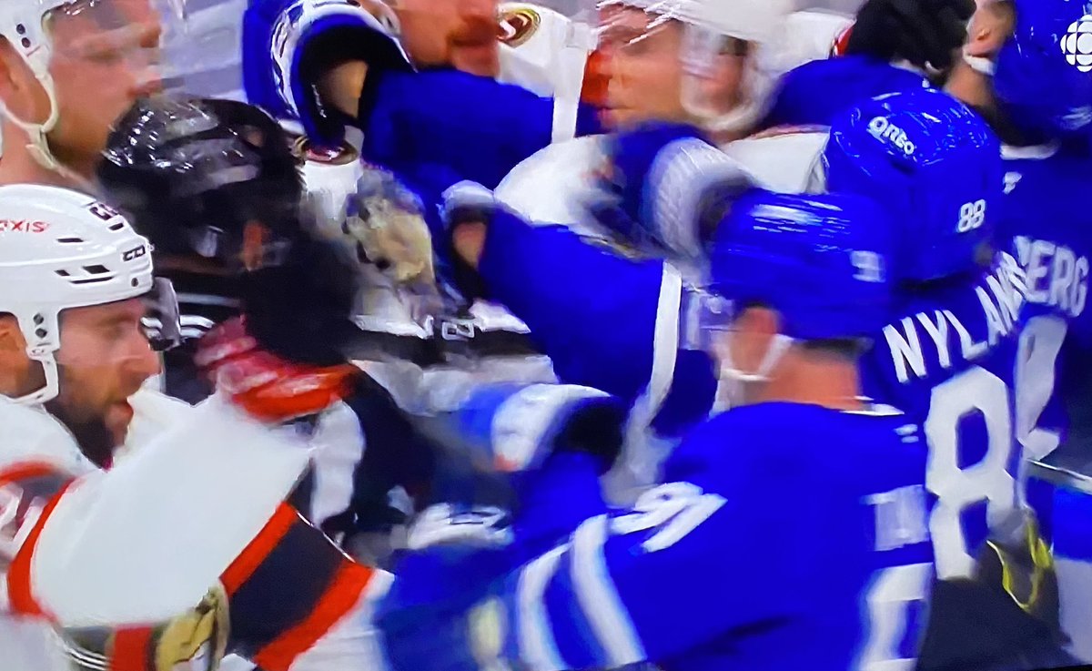 Best move that I have ever seen from Nylander as a Leaf.