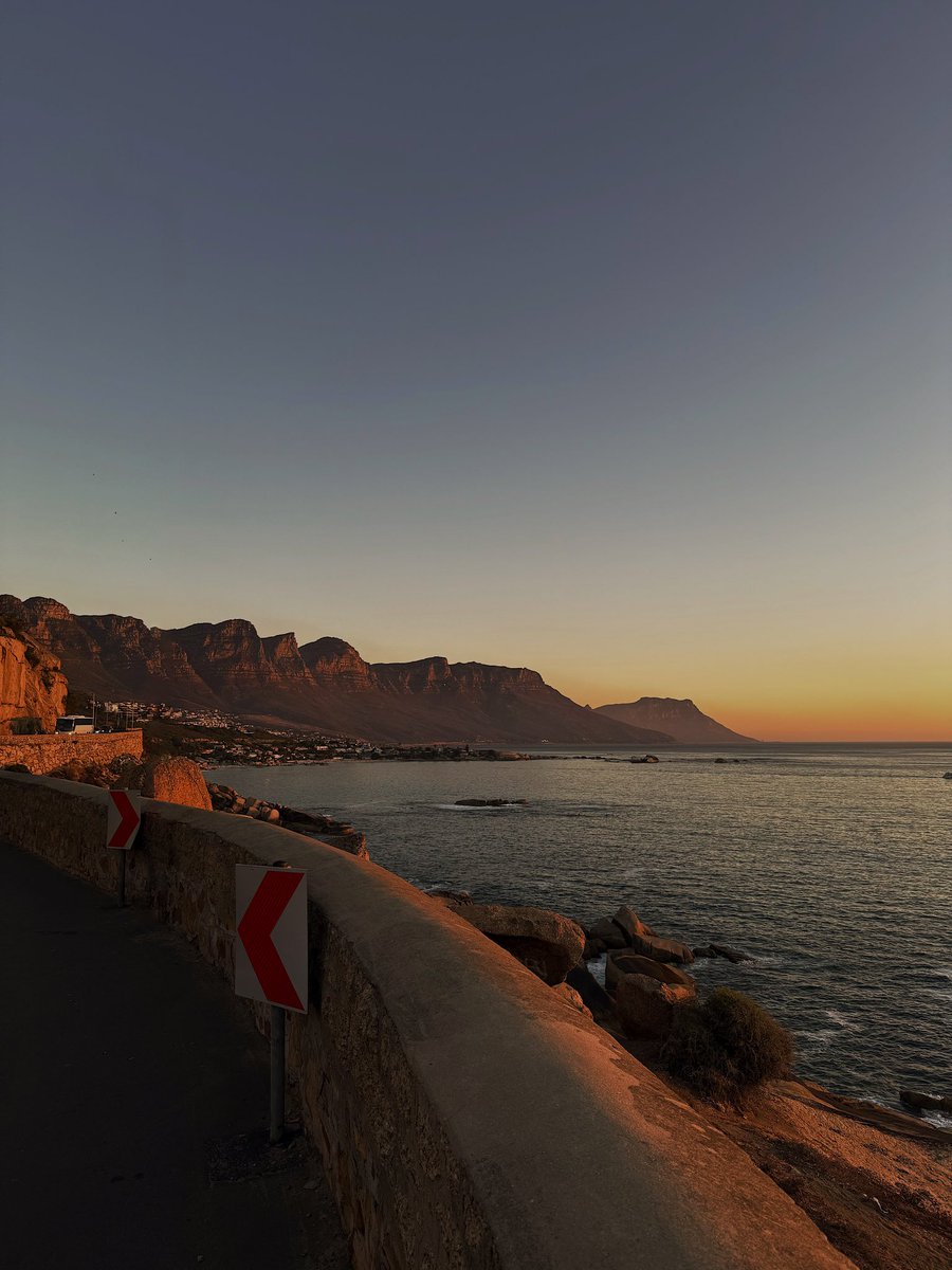 AVE REPIN tweet media