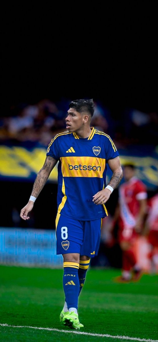 GdXobi's tweet photo. palacios con boca en en esta liga lleva 3 goles y 3 asistencias 🗿 https://t.co/LgiOszrFDZ