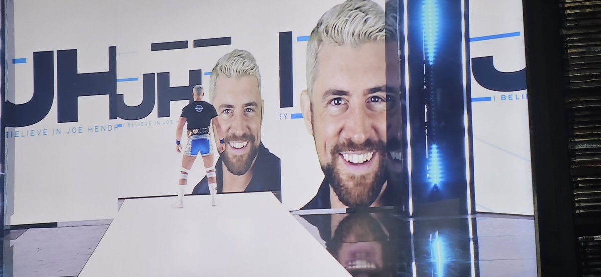 No fucking way!!!! <a href="/joehendry/">Joe Hendry</a> #WrestleMania41 #WWEWrestleMania