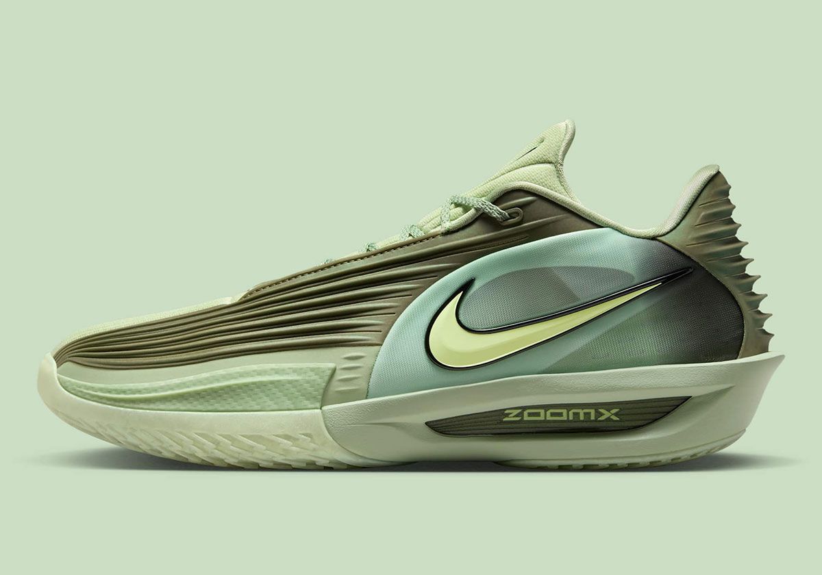 SneakerNews's tweet image. Nike Zoom GT Cut 3 Turbo 💵 
🗓️ Releasing Summer 2025 ($200)