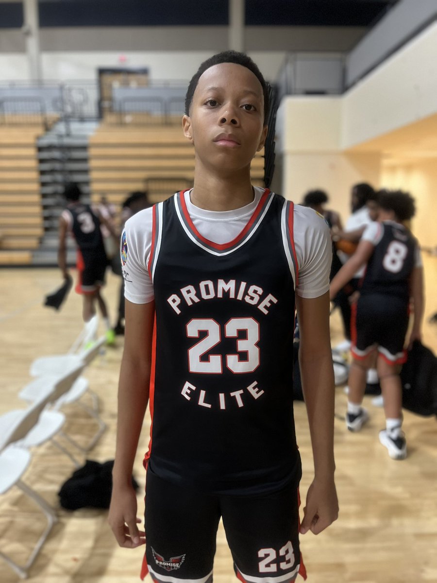 Deon McCoy 6’4 G/F 2028 Promise Elite

Always finds ways to get his fingerprints on the contests due to his size and length. Has a good wingspan that sees him disrupt shots and makes key plays on the defensive end. Still putting it all together he has some pieces to work with.