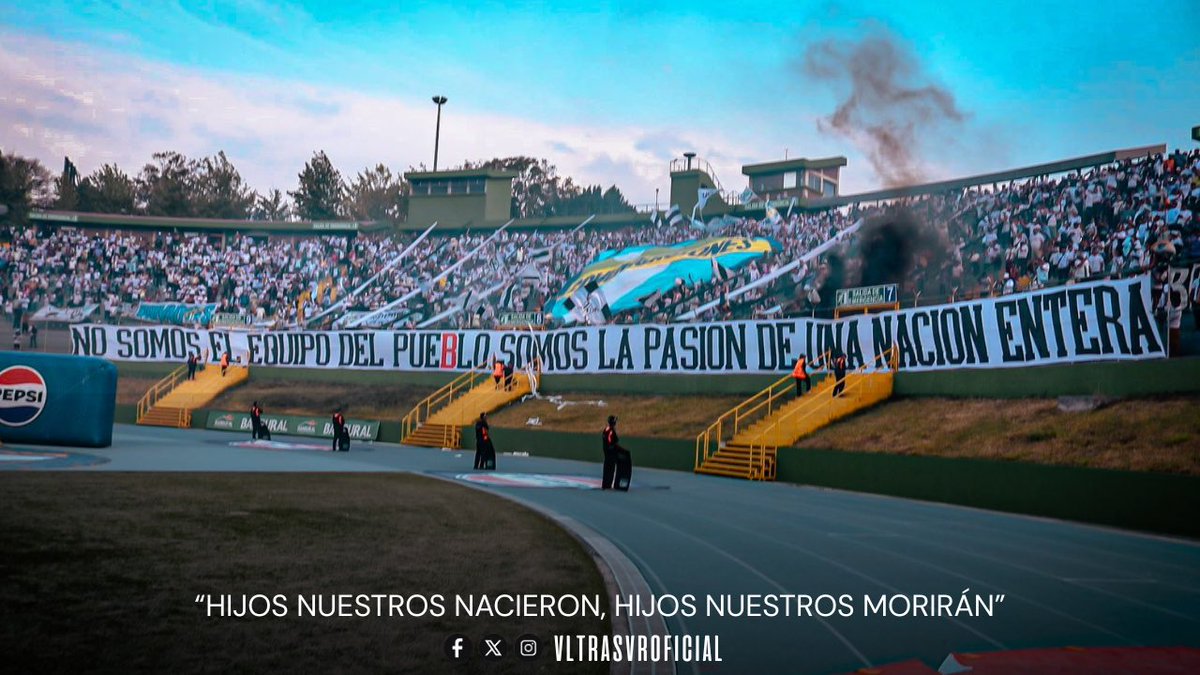 ES CREMA ES ASÍ, EL MAS GRANDE DEL TODO EL PAÍS 👻