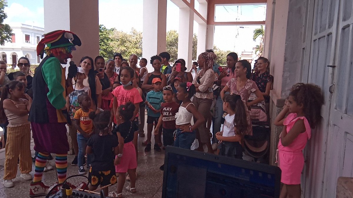 IrisQui98294692's tweet photo. #TVYumuri Concluye la semana de receso escolar en #ColonEnVictoria y las opciones recreativas para los niños resultaron bien acogidas en parques, barrios y comunidades junto a las actividades deportivas.
#MatancerosEnVictoria
@naisa_zulueta
@mariofsabines
@CaridadPoey https://t.co/PeYeDpfUhr