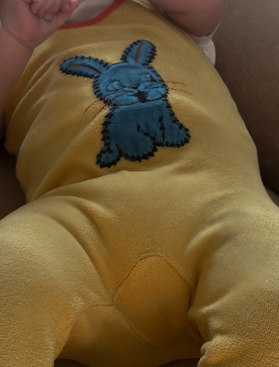 angierhodee's tweet image. 