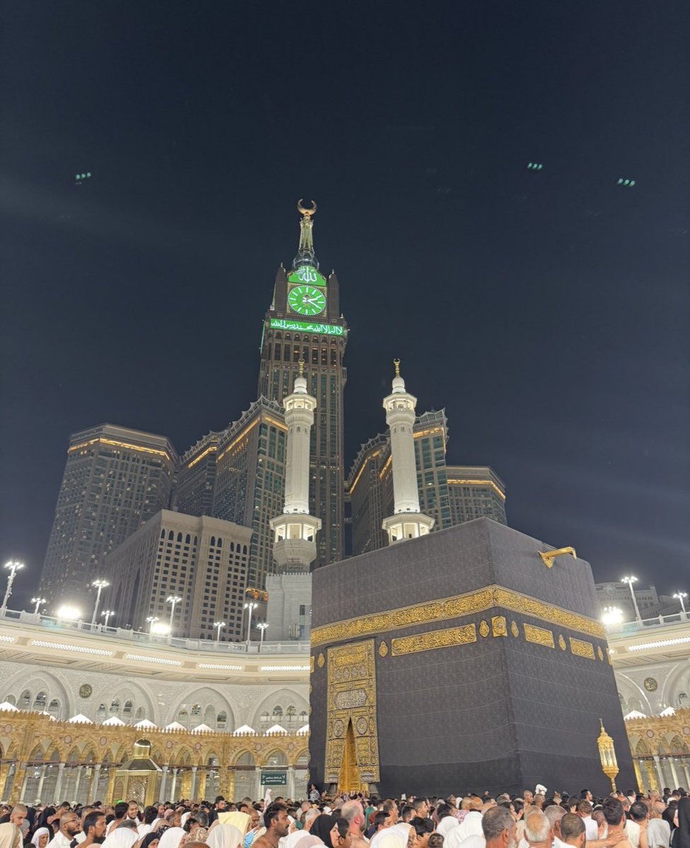 اللهم تقبل مني، واغفر لي، واهدِ قلبي، وثبتني على طاعتك🤍