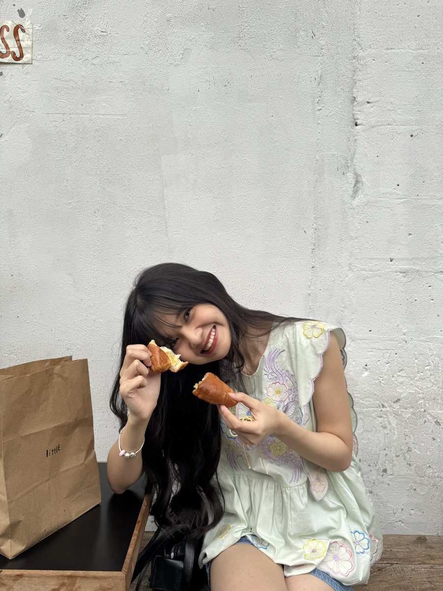 C_IndahJKT48's tweet photo. happy #SenIndah💓 https://t.co/4wju49sSgY