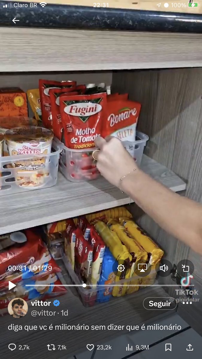 Milionário e comprando molho fugini é de lascar hahahahah