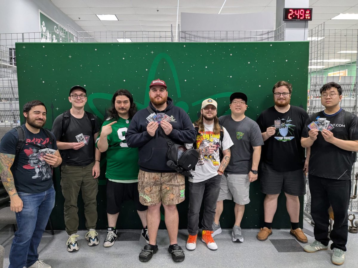 Randenaris's tweet photo. Hangover be damned I won Atomic Empire's 64-person Store Championship 
R1 ✅Lim
R2 ✅🎲Vegapunk
R3✅ Lim
R4✅Pluffy
R5✅Carrot 
R6✅🎲Doffy

Carrot was a surprise, said he built it for shanks but didn't see stage or Wanda. Excited for Nats to catch up with some of the homies. https://t.co/UPA5PKuHqG