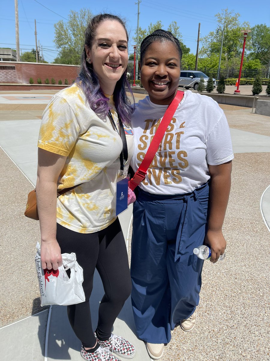 LizardSeagull (@lizardseagull) on Twitter photo I don’t know her twitter, but shoutout to the AMAZING 2 time tour guide at <a href="/StJudePLAYLIVE/">St. Jude PLAY LIVE</a> teaching us all the amazing things on campus! I don’t know her twitter, but shoutout to the AMAZING 2 time tour guide at <a href="/StJudePLAYLIVE/">St. Jude PLAY LIVE</a> teaching us all the amazing things on campus!