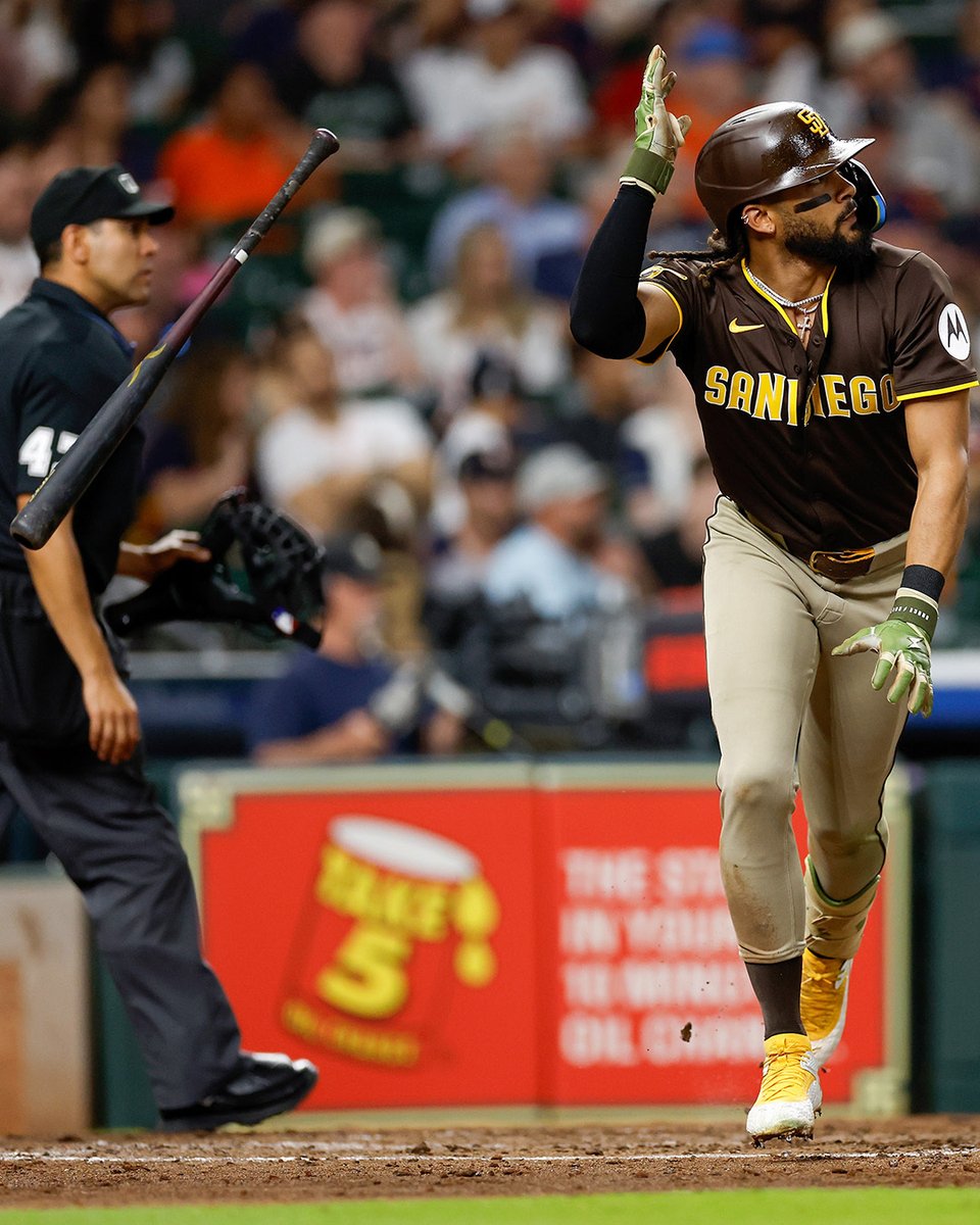 MLB's tweet photo. The contact ➡️ the bat flip https://t.co/oFOWW1r0oN