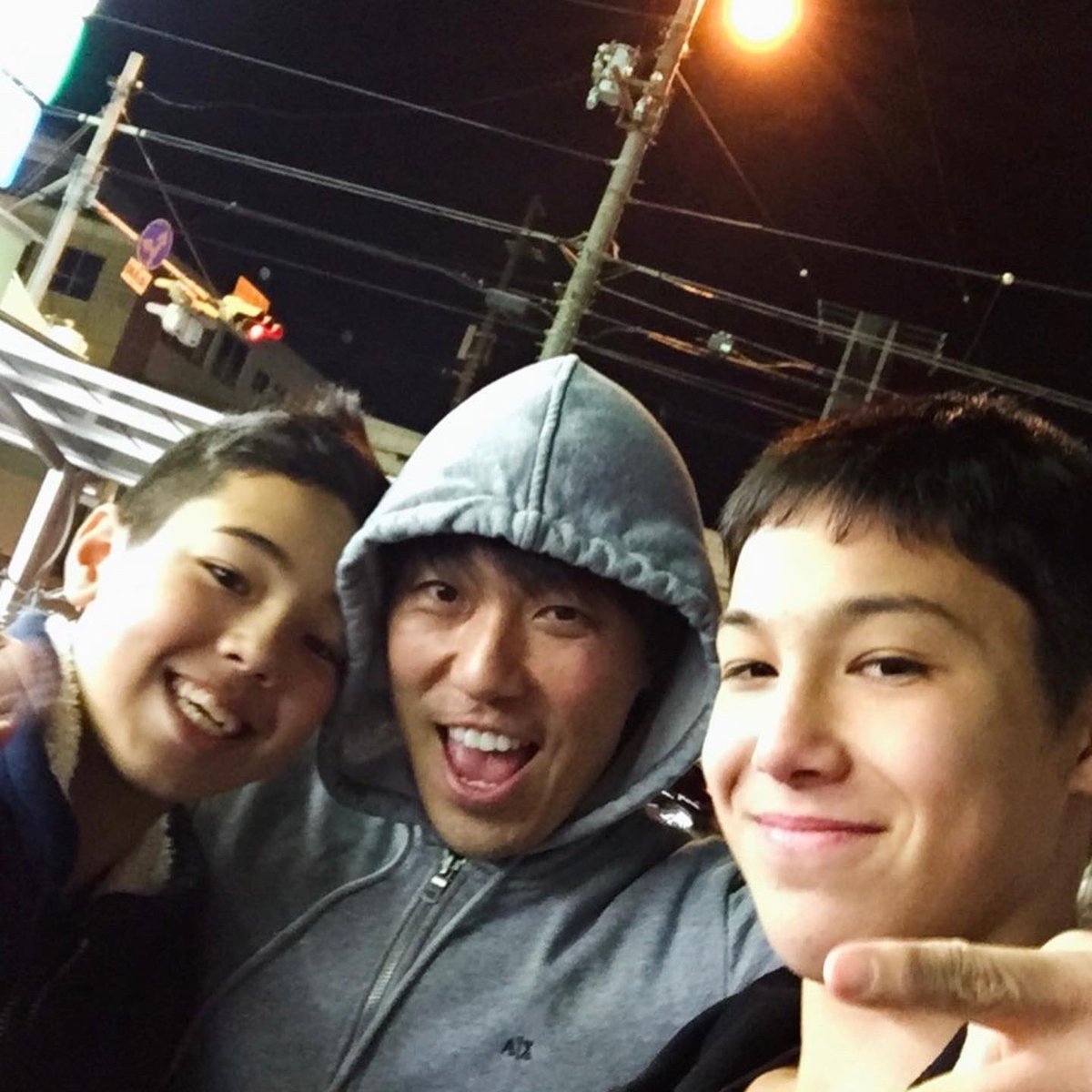 しっかり兄弟で花火ぶち上げる