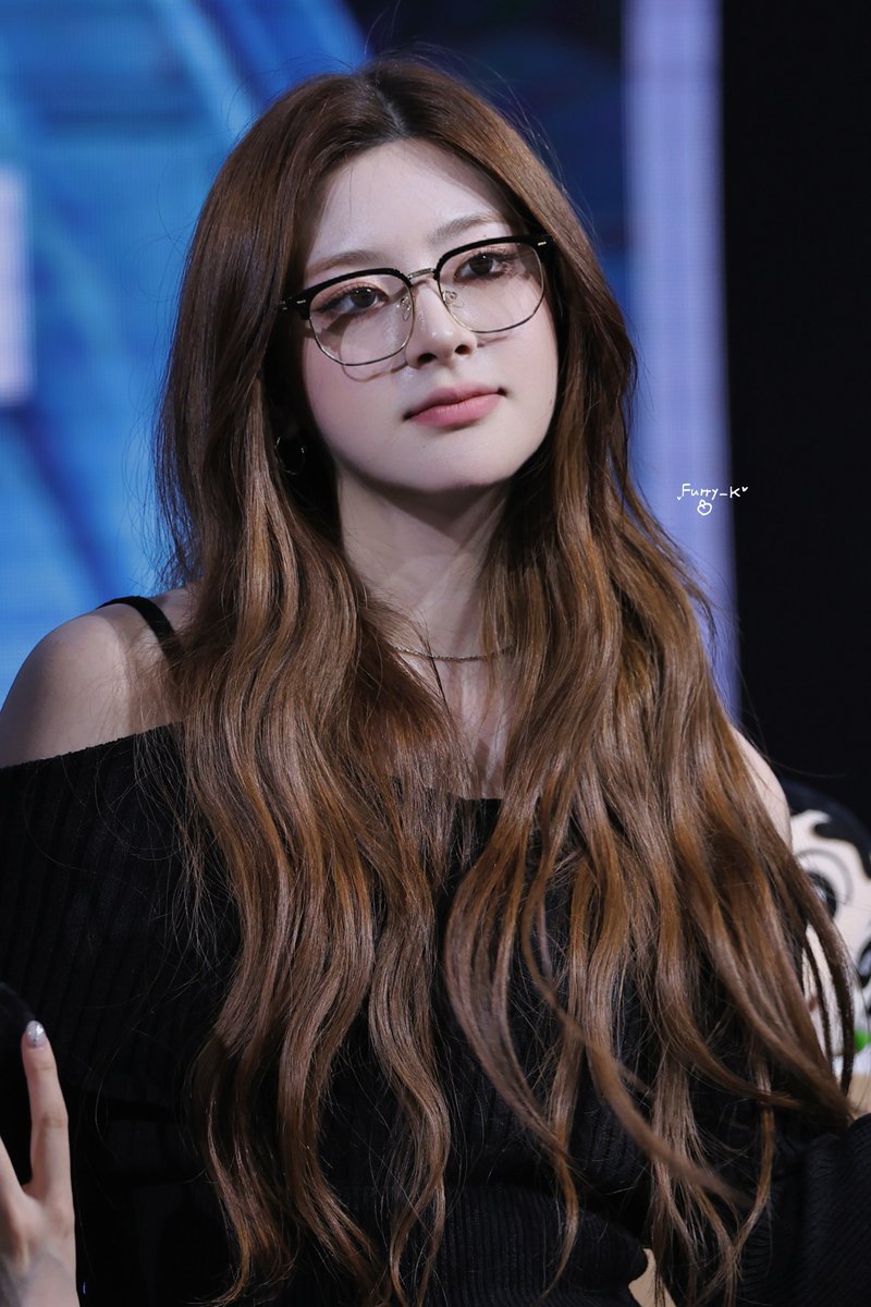 250420 👀

#STAYC #세은  
#스테이씨 #SEEUN 
#공주와또