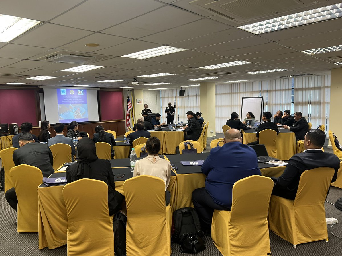 Happening now: <a href="/UNODC/">UN Office on Drugs & Crime</a> Training on “Fighting Corruption w/o Boundaries” bringing together 🇱🇦🇲🇾 anti-corruption &amp; financial crime experts to strengthen multi-agency cooperation and cross-border investigations.
Thx to the Malaysia Anti-Corruption Commission
#UNCAC #FightCorruption