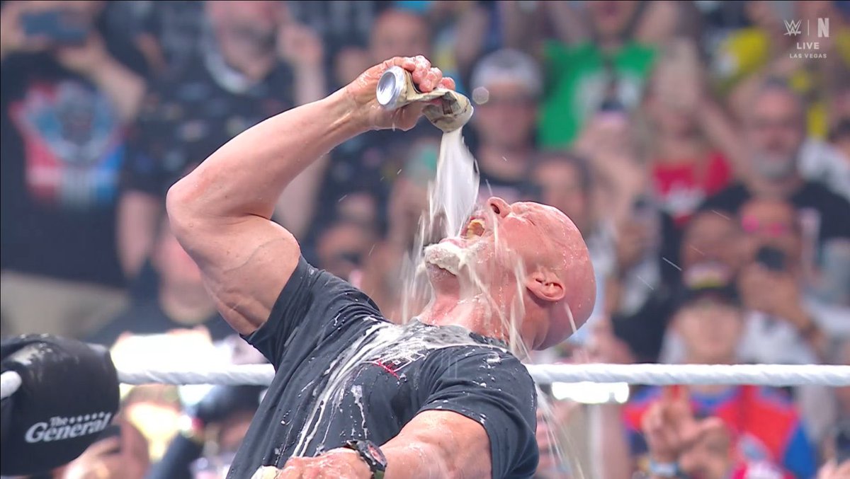 أسطورة وتاريخ لن يتكرر 🫡🫡🫡

 #WrestleMania