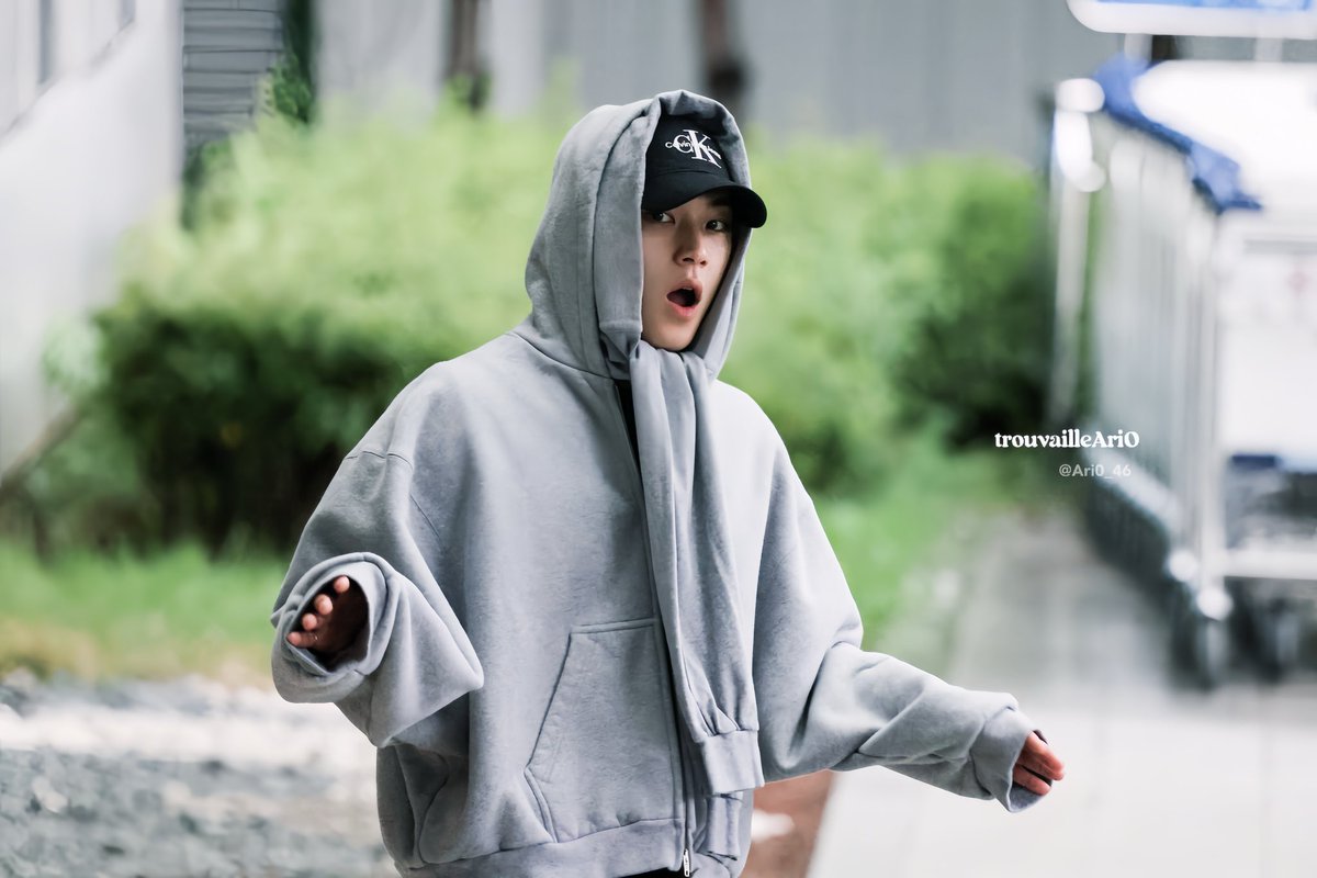 Go_Ming_9's tweet photo. 아기멍게 민규 언제 안귀여워지는데…. https://t.co/93poMtdWni