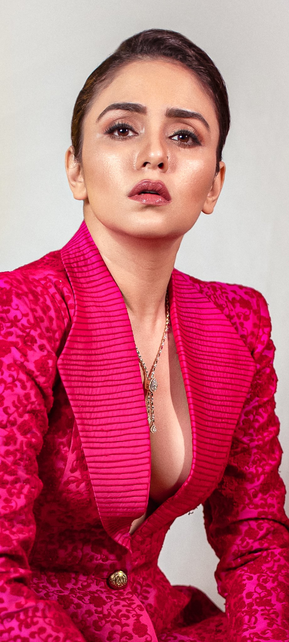 GpBjGgZaoAA74iB?format=jpg&name=large