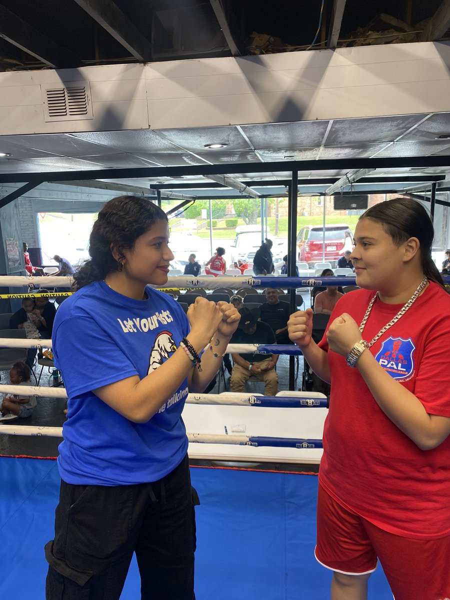 DallasPAL's tweet photo. Our North and South PAL #boxing team traveled out of town this weekend to compete and came back with FOUR belts! We’re beyond proud of their hard work, heart, and hustle.  Way to represent!! 🥊🥊

#PALBoxing #YouthChampions #HardWorkPaysOff https://t.co/EEsOEfEZzy