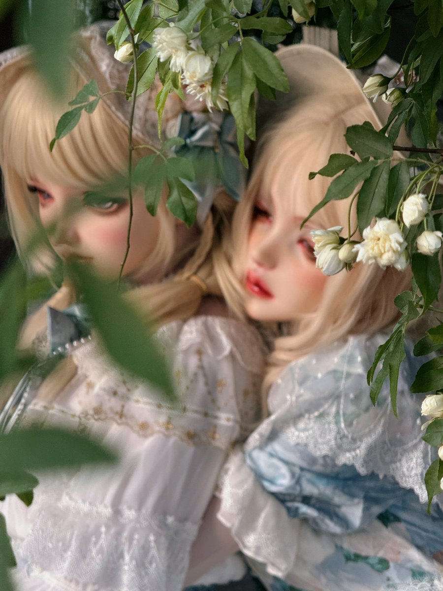 April Secret
🪆：<a href="/16_030/">16'sEdenisland</a>  <a href="/KAZE_LEMON/">爱吃柠檬的Kaze</a> 
📷：@塔悯