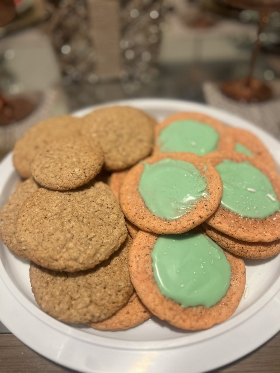 SowSweets tweet media