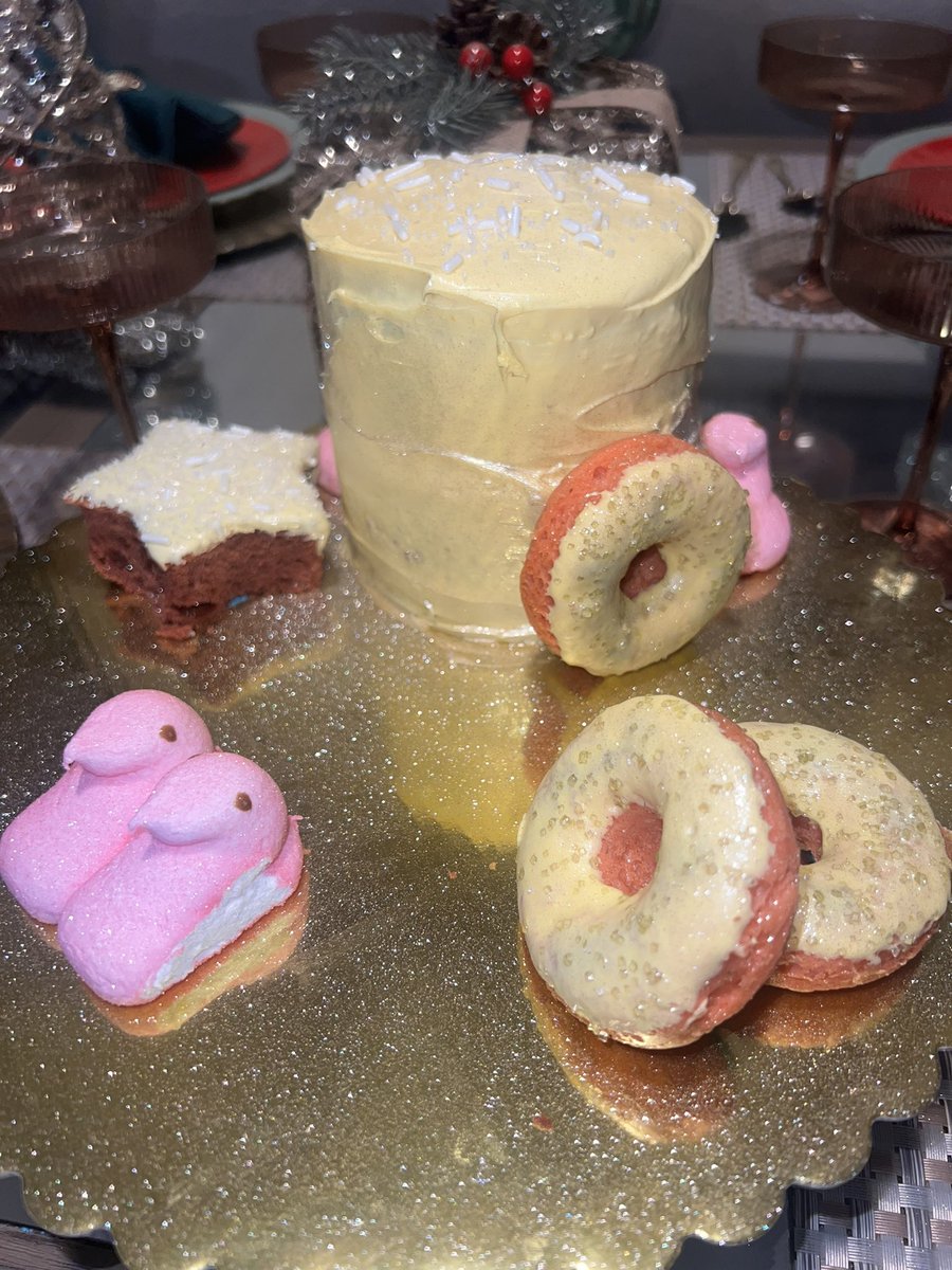 SowSweets tweet media