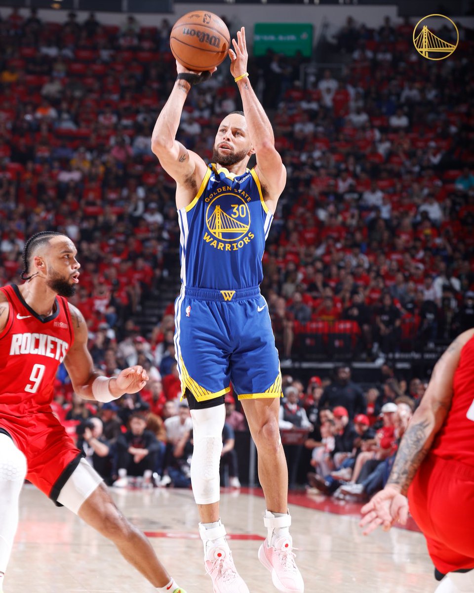 warriors's tweet photo. SC30 ⚡️ https://t.co/OXd1Zx1U2L