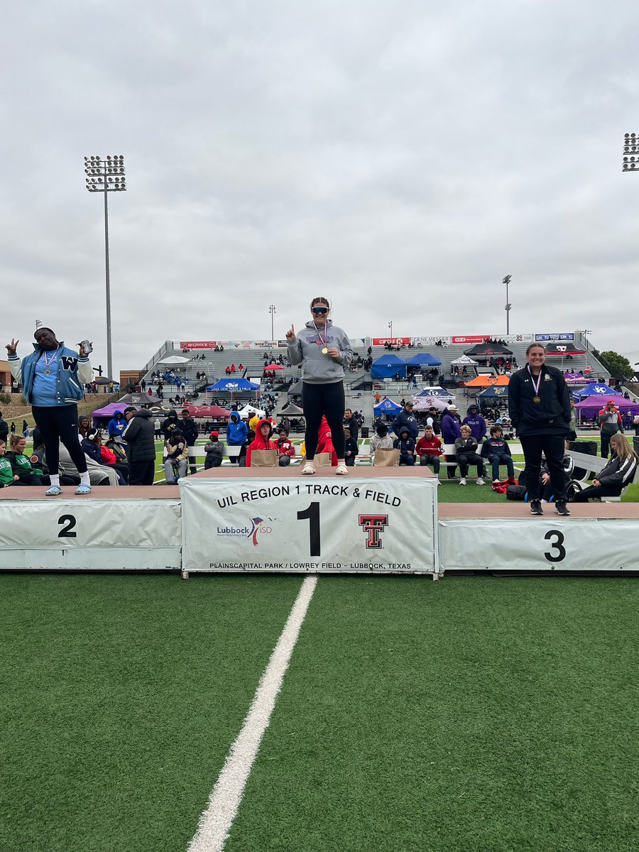 Plainview Track&Field tweet media