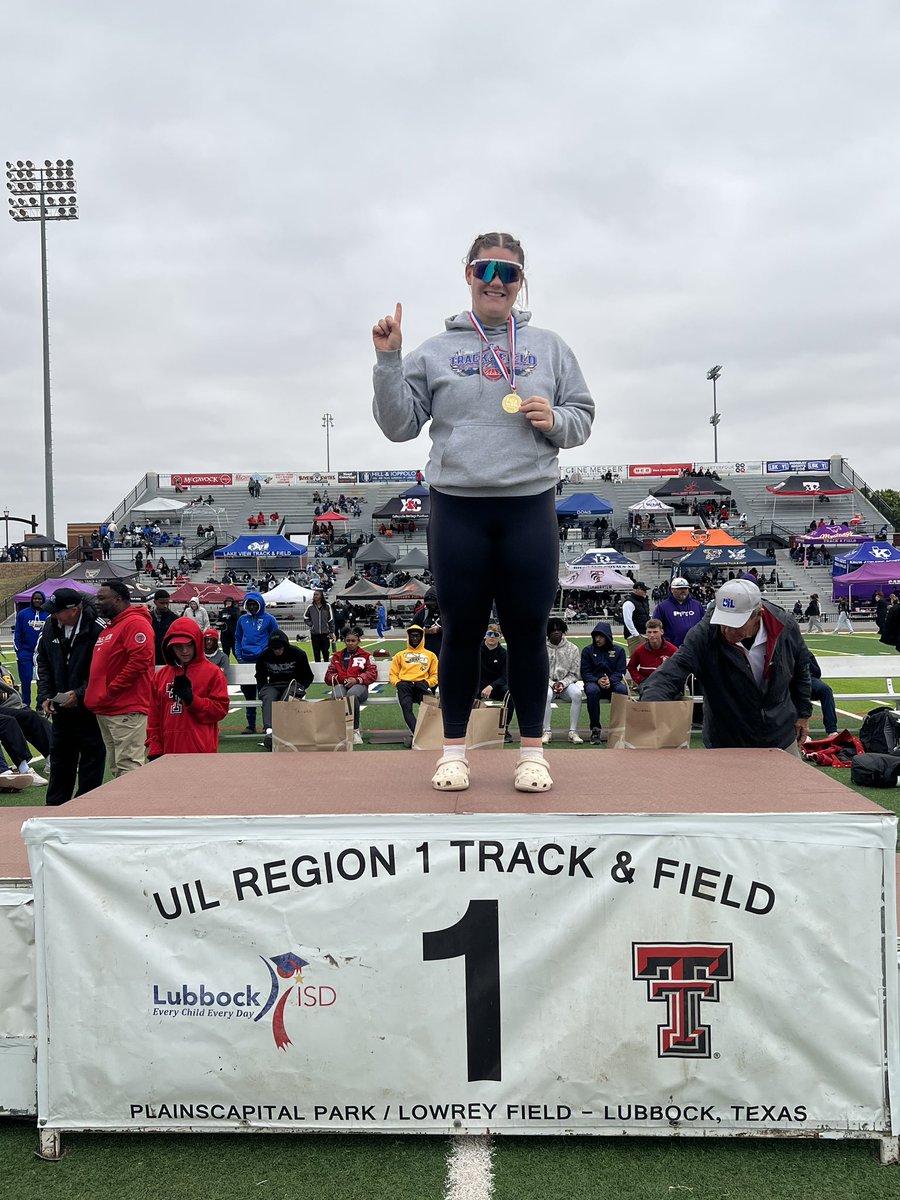 Plainview Track&Field tweet media
