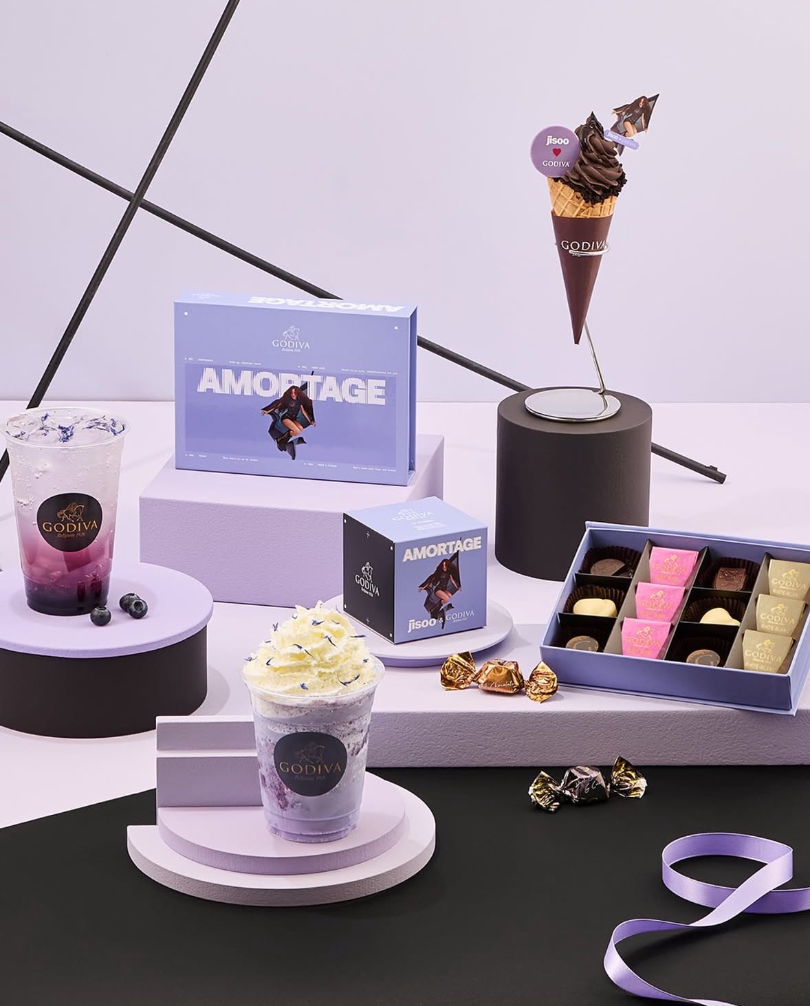 BLACKPINK ジス GODIVA コラボ トレカ 2枚セット 公式】MILKO。 على X: 