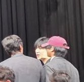 seonhosam's tweet photo. who's cutting onions right now 😭😭🤍🤍 https://t.co/7PH2rbL9VS