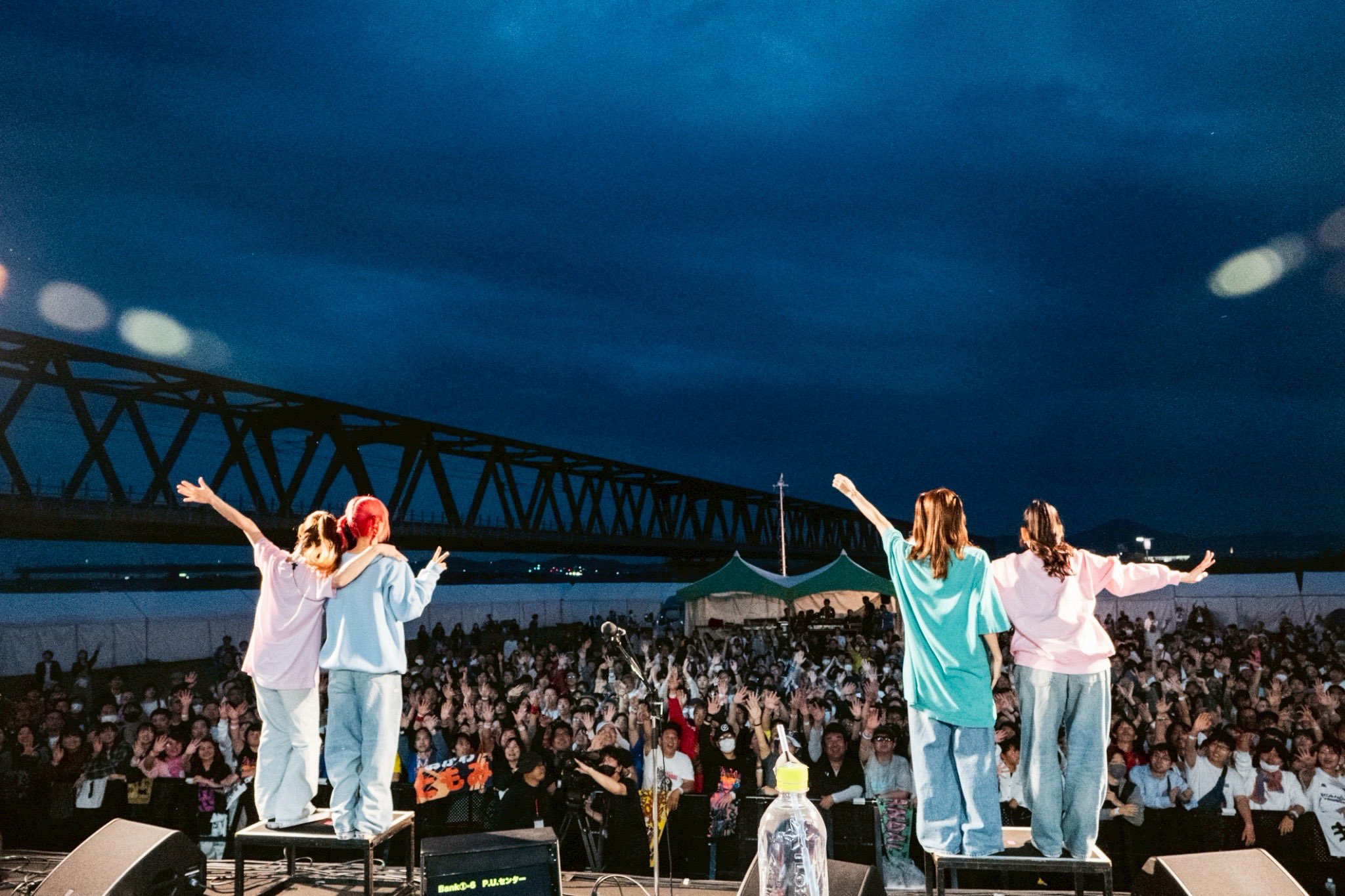 GpBqycNboAAqB3q?format=jpg&name=large