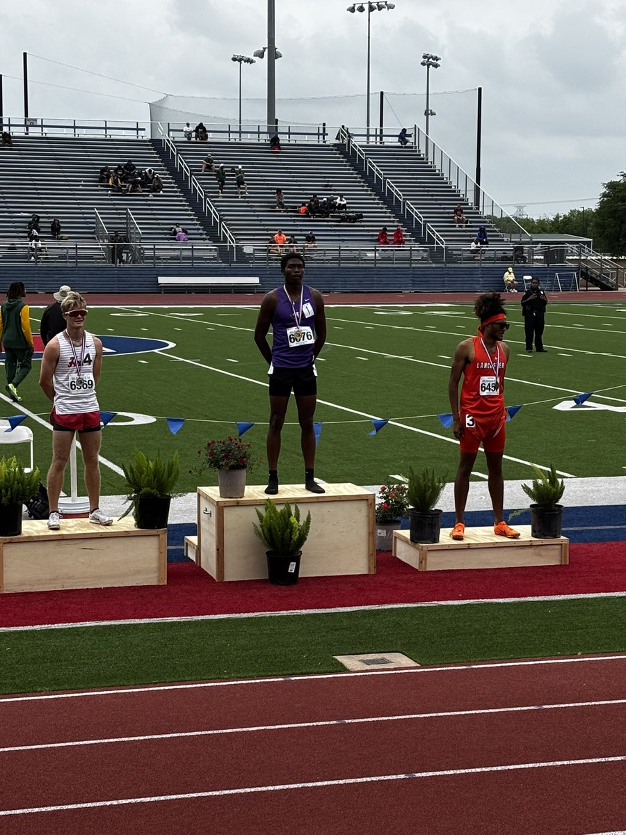 TRACK SPOTLIGHT: WILDKATS ON THE RISE 🏃‍♂️🚨

It’s been a standout month for <a href="/WildKatsTF_XC/">Willis XC/Track &Field</a>. From exciting finishes to big wins, our athletes have been showing up strong and stacking up some well-earned victories.

Highlights:
🏆 Heath Grant - 1st place, STATE BOUND, Region II 6A