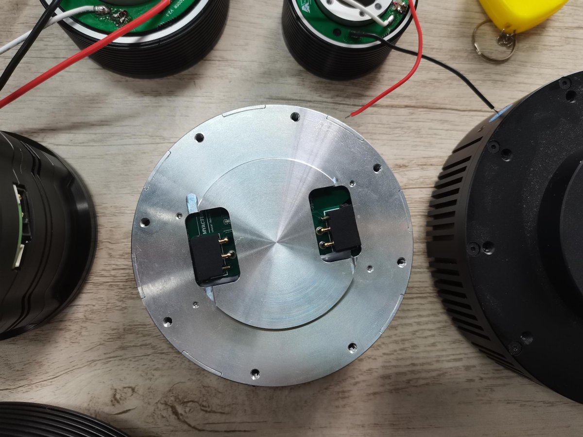 Warbie355990's tweet image. Our secret weapon-RMD-X8-32( integrated planetary actuator)
Do you want to know more about it? 🤐
#MYACTUATOR  #robotics