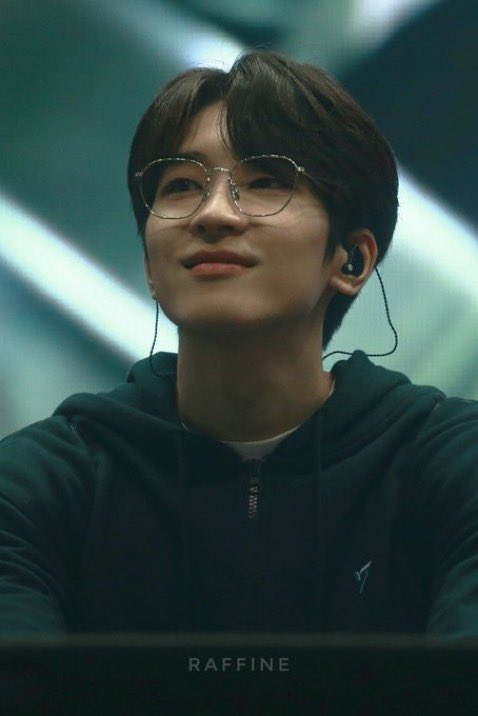 본인이 만든 독립영화 GV중이신 것 같다