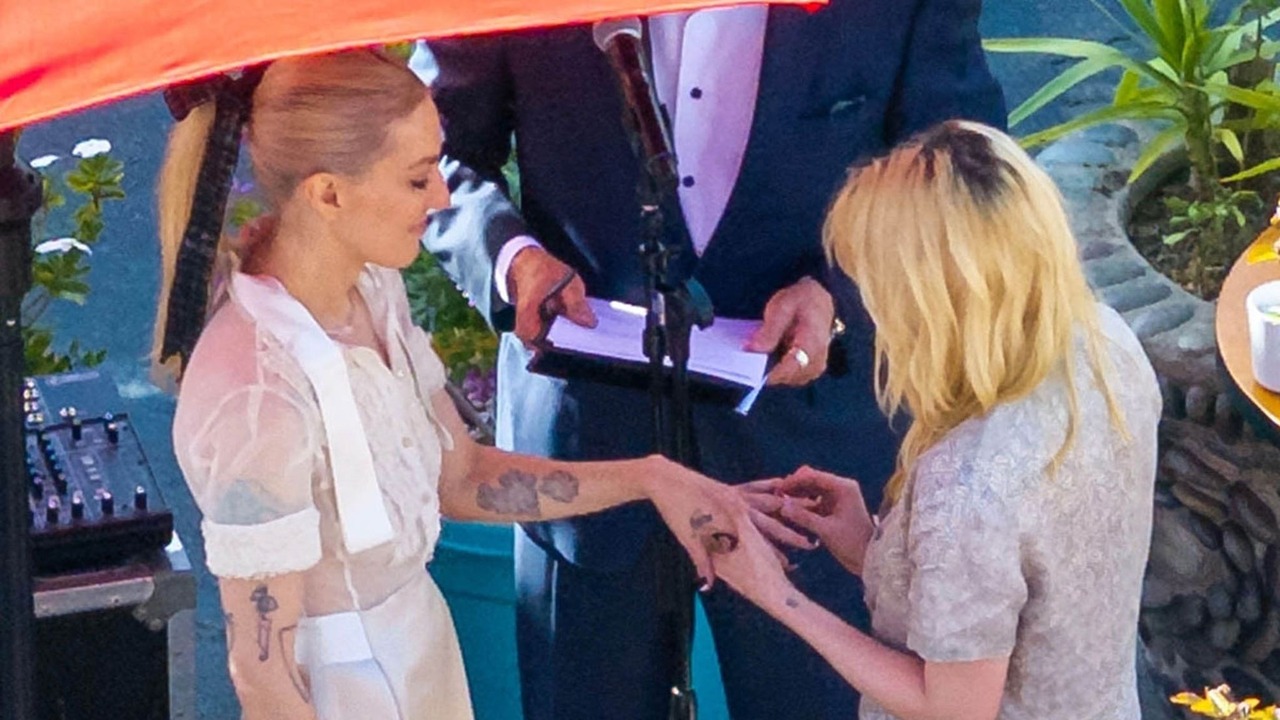 Kristen Stewart and Dylan Meyer
