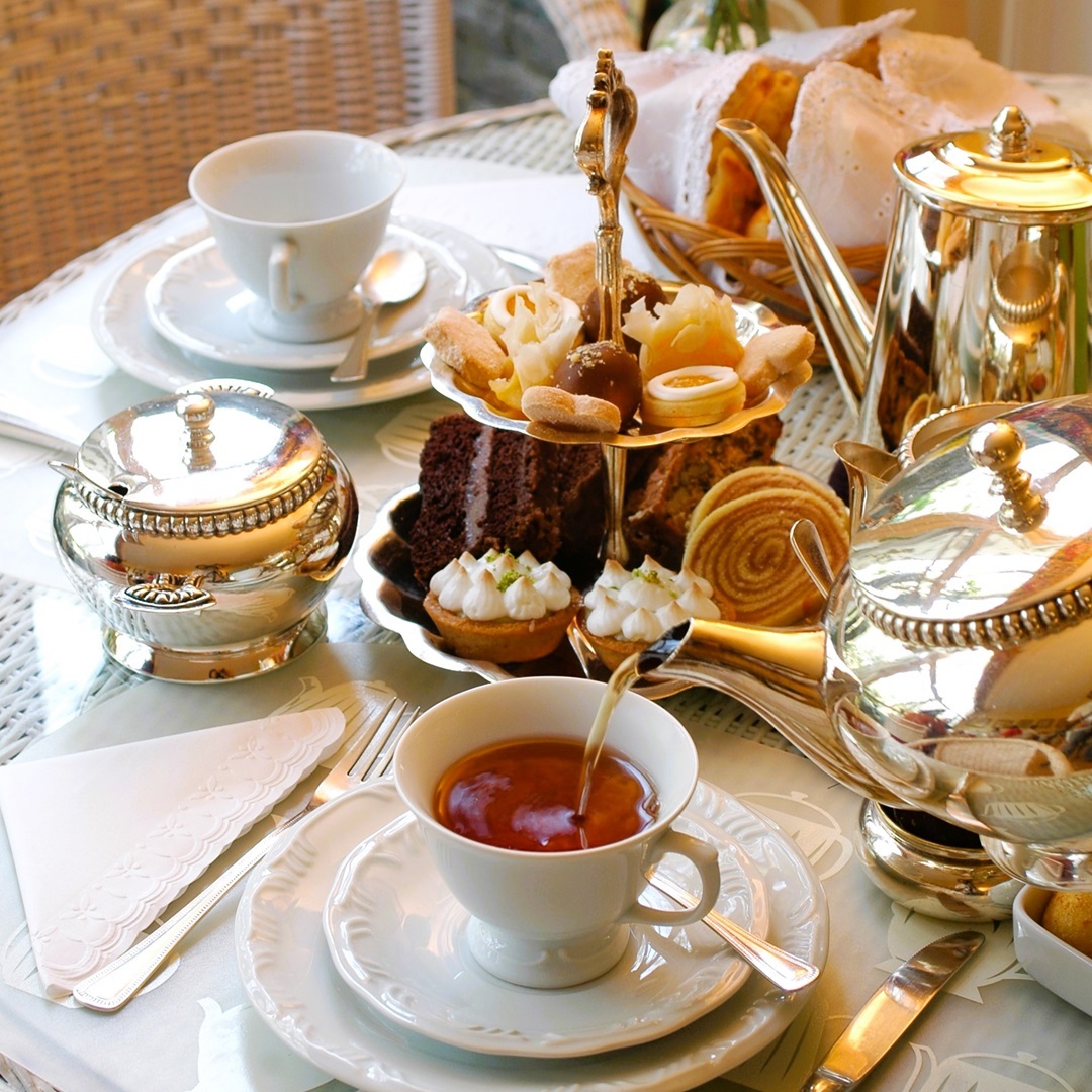 🇬🇧🫖🇬🇧🫖🇬🇧🫖🇬🇧
✨英国の紅茶の日✨ 
🇬🇧🫖🇬🇧🫖🇬🇧🫖🇬🇧
日本では、11/1が「紅茶の日」ですが、英国は本日4/21が紅茶文化を祝う「National Tea Day」です☕️ティールーム、カフェなどで紅茶に関するイベントが行われるようですよ😊
今日はティータイムを楽しむ！という方は【🇬🇧】のリプで教えてください✨