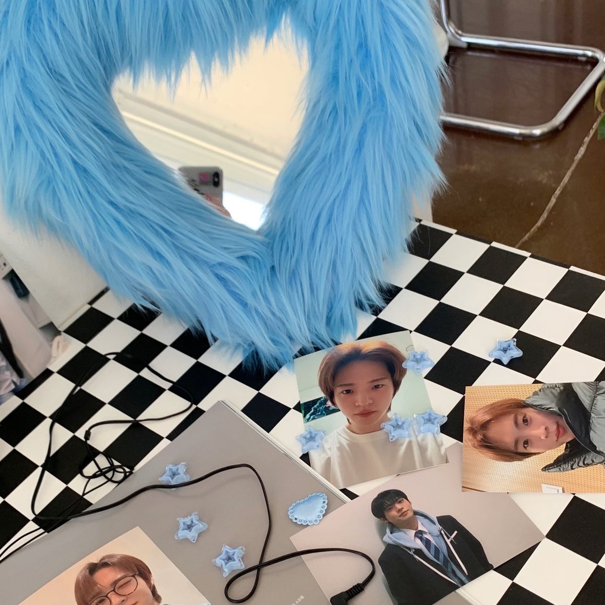 hyorizon's tweet photo. ꒰১ 𓂃 🪽 𓈒 𓂂𓏸 🩵 𓂃 ໒꒱ 
   ˚ ₊ 𝚑𝚢𝚘𝚛𝚒𝚣𝚘𝚗 𝟸𝟶𝟸𝟻₊ ˚ ͙͘͡★*･

       : _ 효라2즌 2번째날이 시작되었어요🪽
         _ 카페에 거울존이 많으니 놓치지 말고 
            모두 찍고 가셔요📸

#효진이의세상으로_입장하겠습니다
#jjiniworld_com

#온앤오프 #효진
#효라이즌2025 https://t.co/J4tZ0VChQF