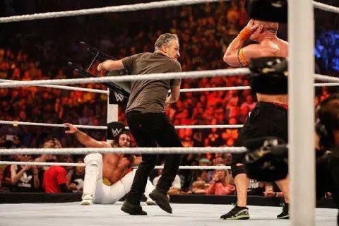 Hey <a href="/WWE/">WWE</a> remember when we hated this? You basically just did it again🤦‍♂️Celebrities should not EVER interfere in World Title matches! I’m all for Speed getting speared in the Rumble, but there’s no reason for Cody to be getting punked by Travis Scott #WrestleMania41 #wwe