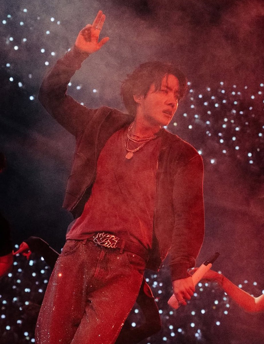 WeAreSeven_7's tweet photo. uarmyhope ig post [210425] 

HOPE ON THE STAGE SAITAMA D-2 https://t.co/ba7qwtH7PS