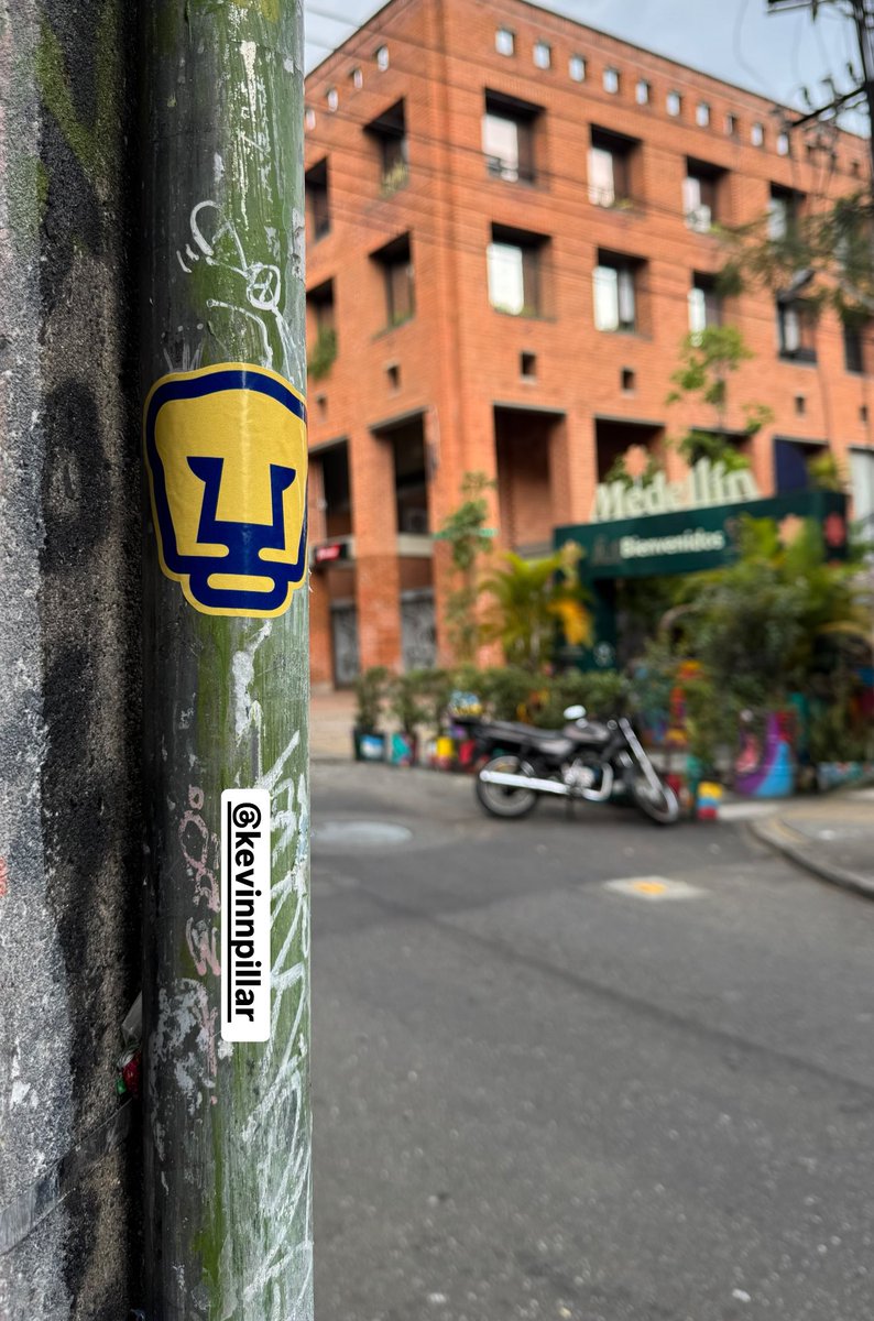 VillanPetocho's tweet photo. @mauriazuI En Medellín 🇨🇴 https://t.co/WKH5cwCRHl
