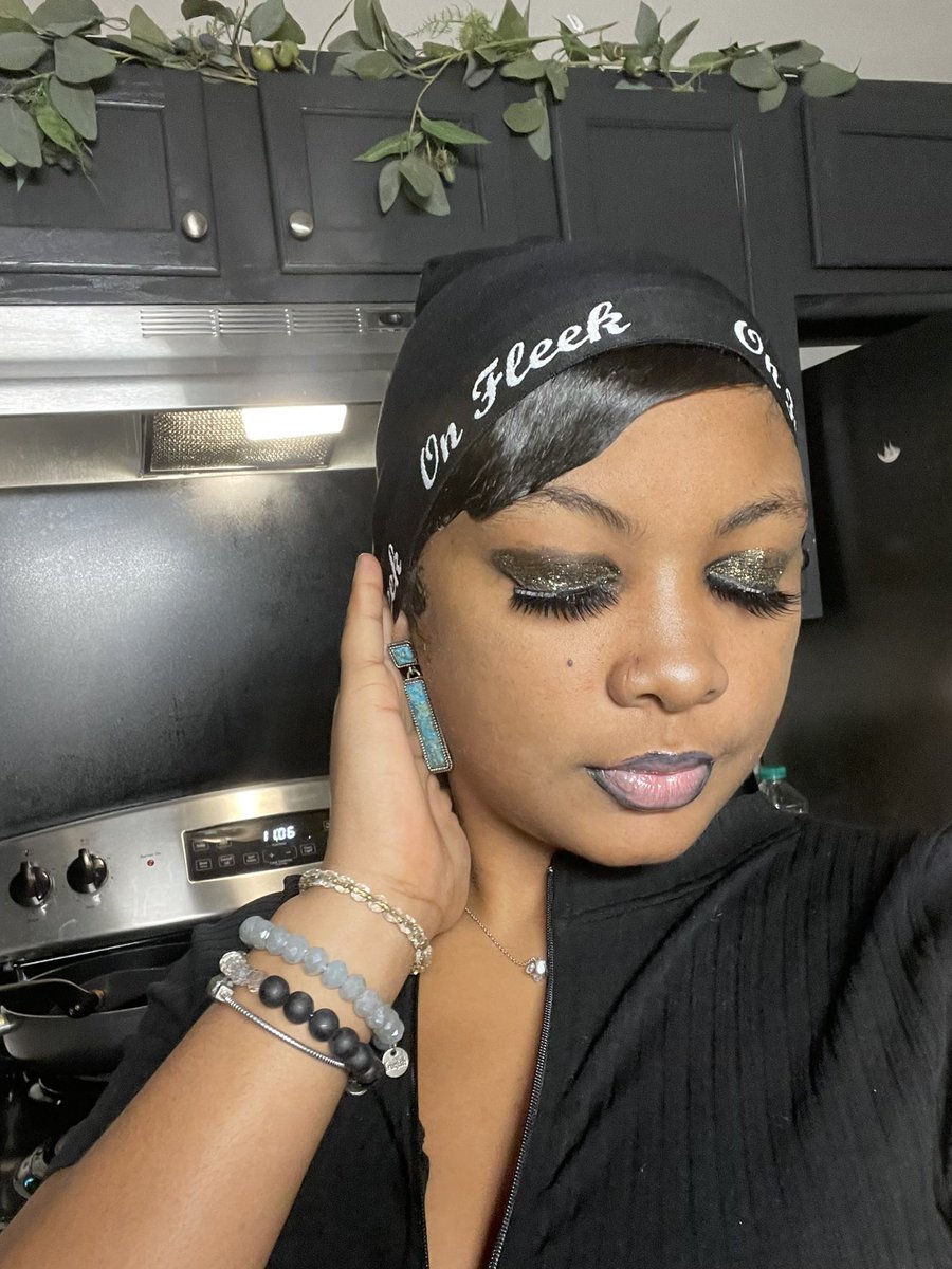 JhonniDior's tweet photo. your candy licker girl 🍬🍭😍 https://t.co/c23OcqTbGM