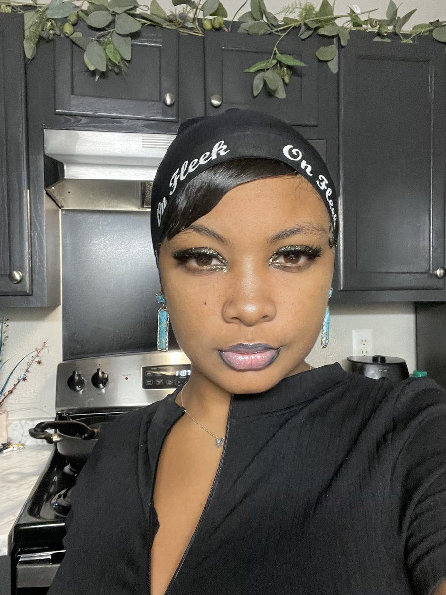 JhonniDior's tweet photo. your candy licker girl 🍬🍭😍 https://t.co/c23OcqTbGM