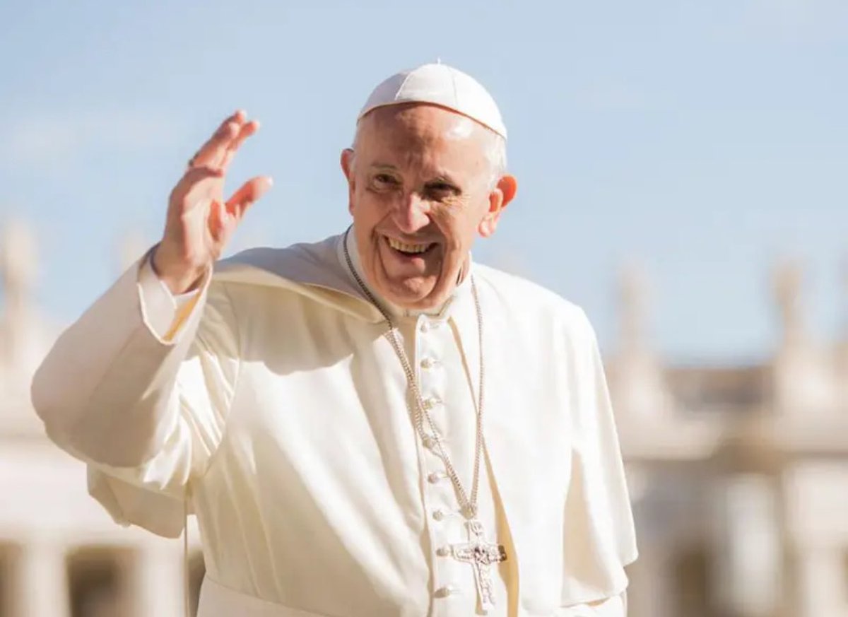#DanielaFumarola: “La scomparsa di Papa Francesco ci addolora profondamente. E’ stato un grandissimo Pontefice che ha segnato davvero un’epoca con la  sua umanità, la sua visione moderna e aperta ai cambiamenti della società, la sua vicinanza agli ultimi, la straordinaria