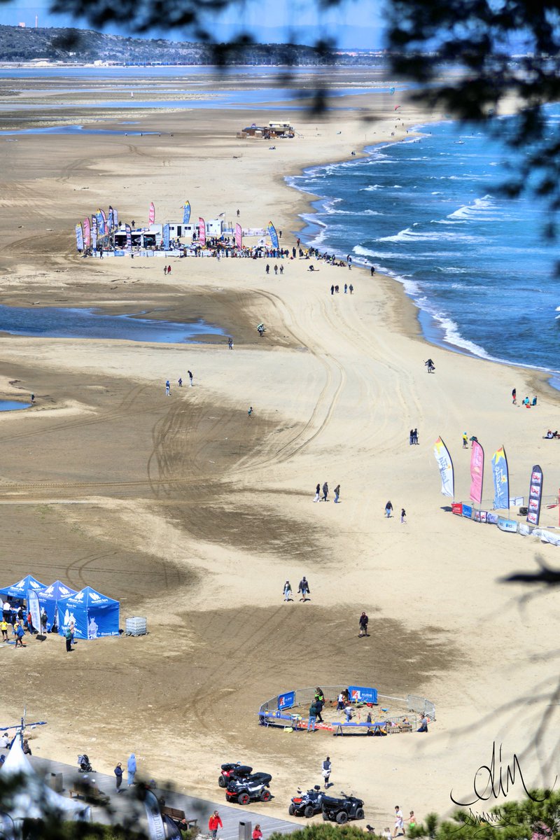 Bonjour à tous, et bienvenue pour cette dernière journée du #mondialduvent 2025! Le soleil est à nouveau de la partie, la Tramontane aussi, tout est réuni pour un final en apothéose sur la Coupe du Monde GWA de #wingfoil et sur le Game of #windsurf!