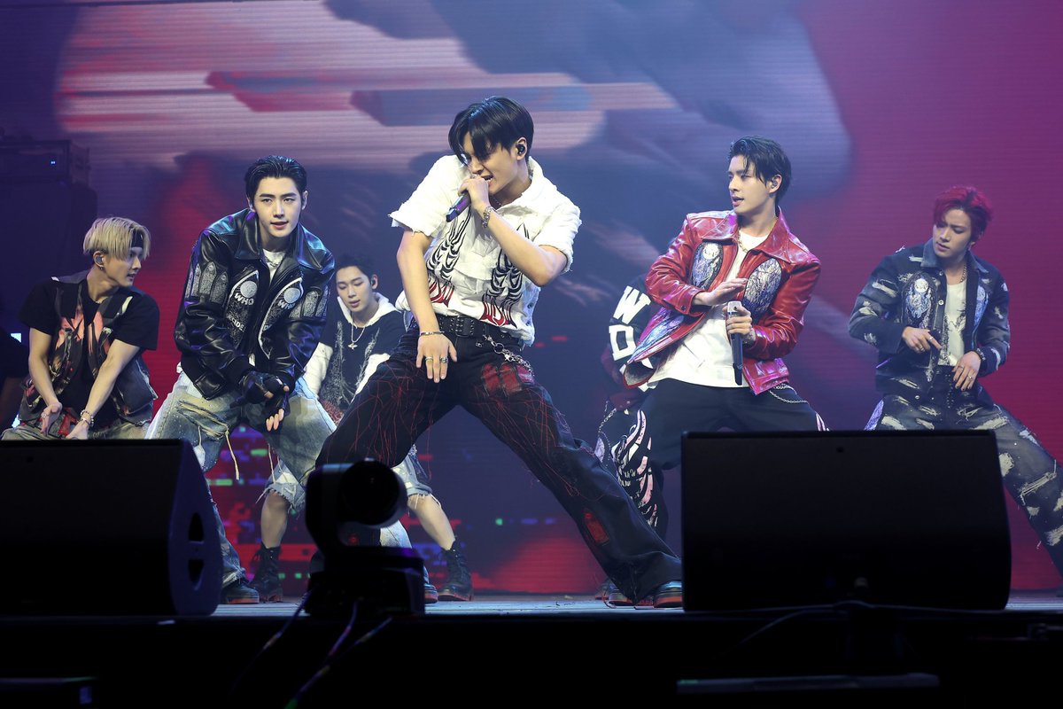 Heeseung (@enhiseung) on Twitter photo 
