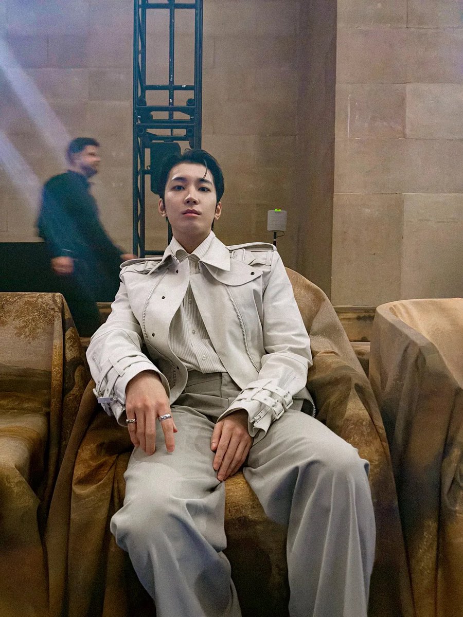 hironomiuv's tweet image. bayangin lu di kejar kejar mereka berdua 😰🖐🏻