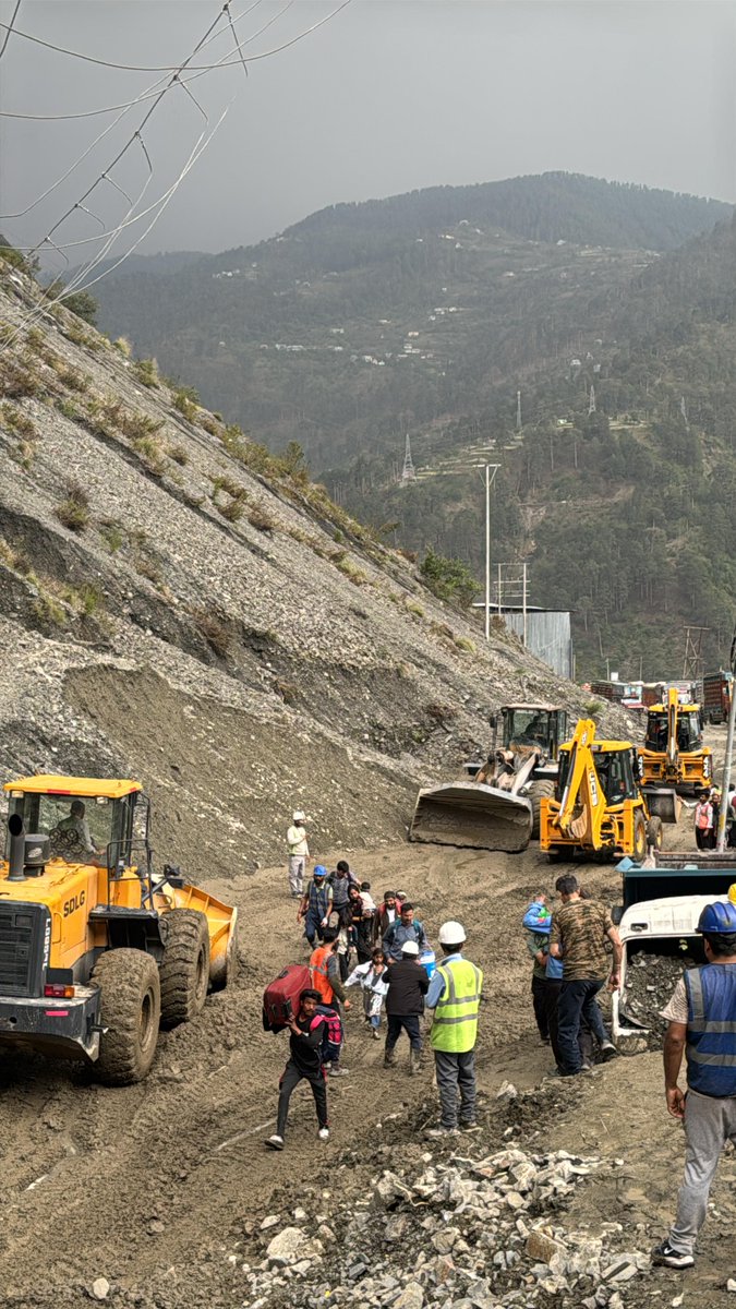 KashmirLife's tweet photo. After the Deluge: Restoration Works Underway in Ramban 
Following the tragic #cloudburst that claimed three lives in #Ramban, restoration efforts are now in full swing. These images by #HimalayanQRT #Ramsoo capture the ground restoration situation. https://t.co/4yjT0x0Z2O