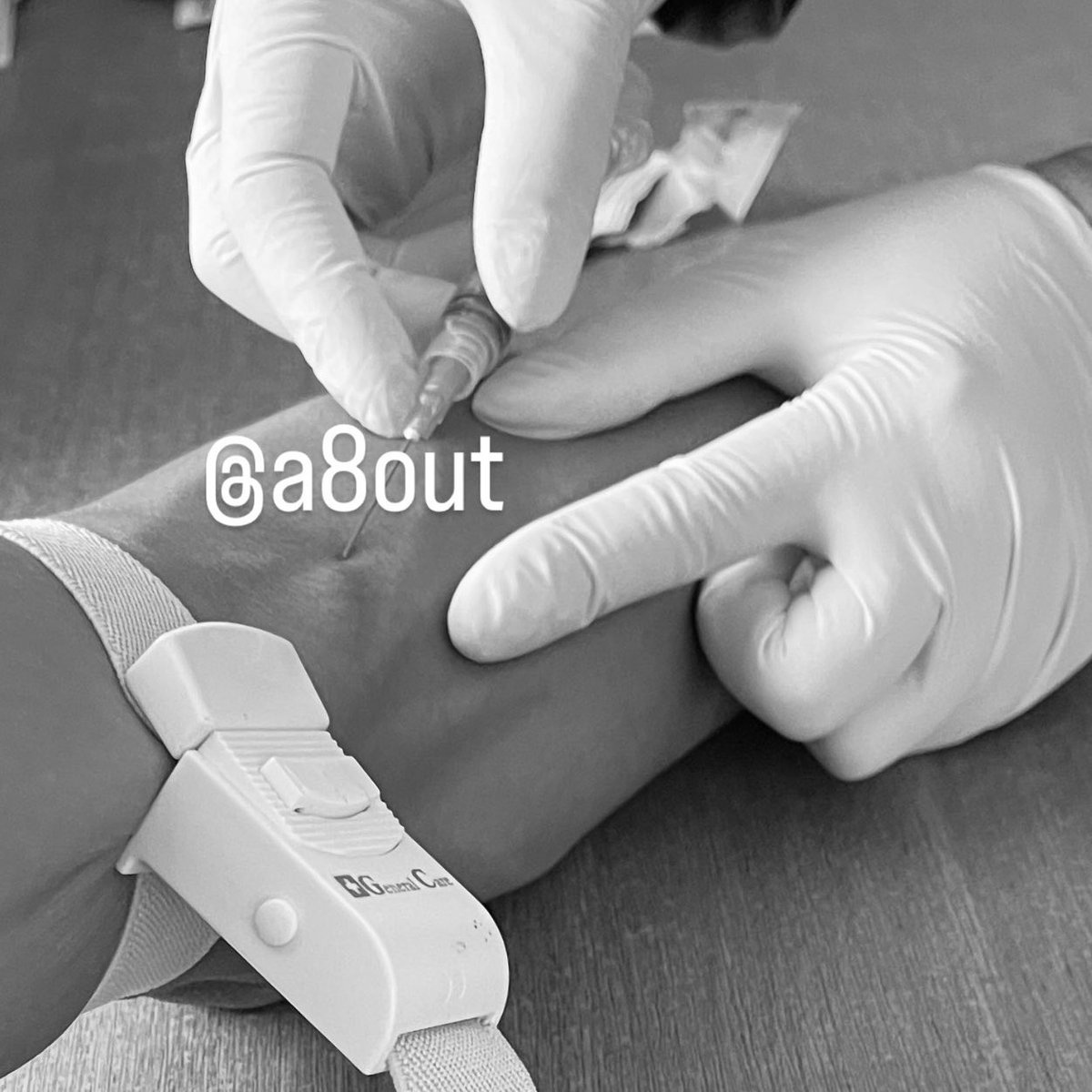 a8out's tweet photo. Setor sample untuk pemeriksaan VL 💉 https://t.co/OhZoSkaTdG