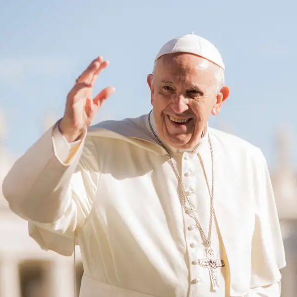 Dear Pope Francis, you fought really hard. Now you can get your deserved rest. May your soul rest in peace🙏🏿