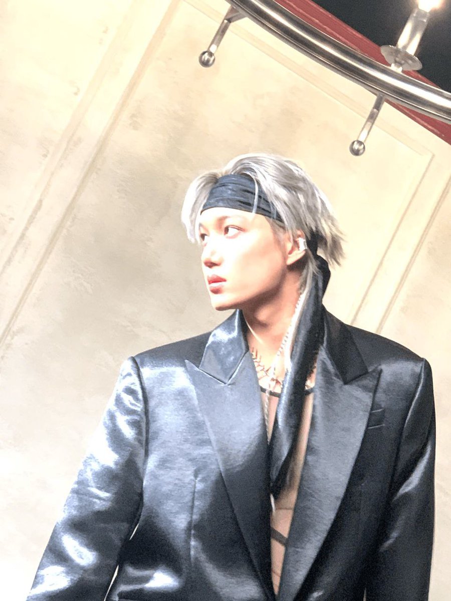 برای حمایت از جونگین قشنگمون ریپ بزنید
KAI WaitOnMe 
#카이_웨잇온미_오늘발매
#KAI_WaitOnMe_Today 
#Kai_WaitOnMe
<a href="/weareoneEXO/">EXO</a>